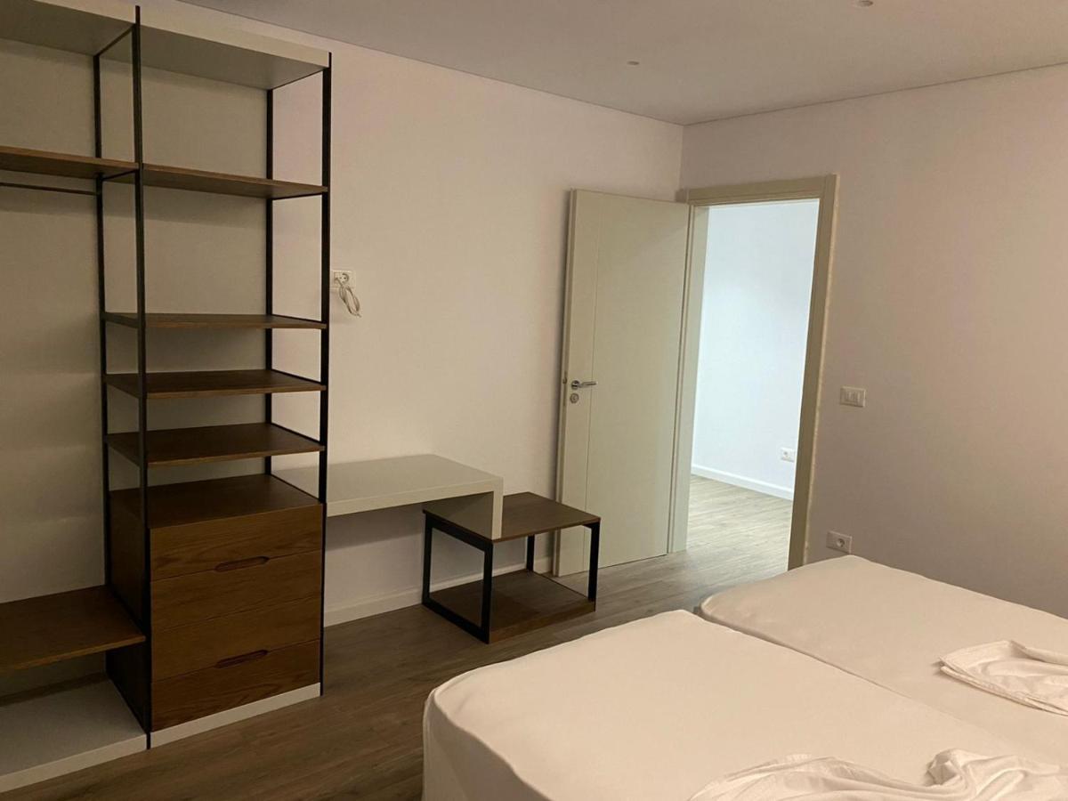 Eval Hotel Sarandë Buitenkant foto