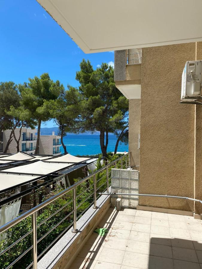 Eval Hotel Sarandë Buitenkant foto