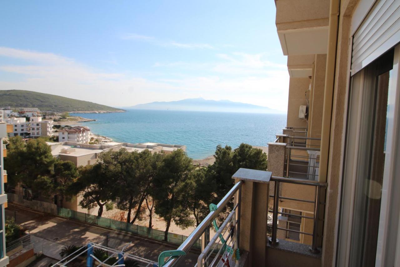 Eval Hotel Sarandë Buitenkant foto